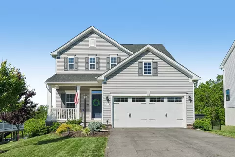 311 Crossing Dr, Eighty Four, PA 15330
