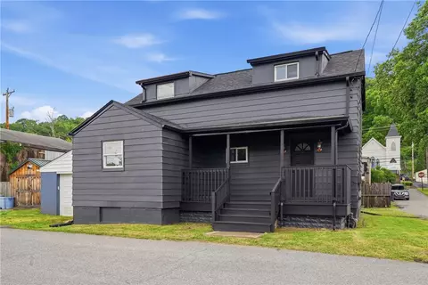 601 Cherry Aly, South Heights, PA 15081