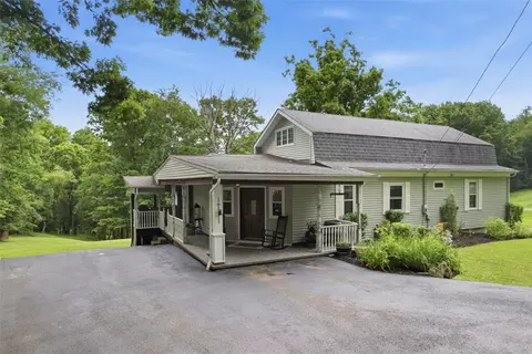5380 Hardt Rd, Gibsonia, PA 15044