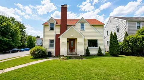 2201 Delaware Ave, New Castle, PA 16105