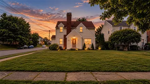 2201 Delaware Ave, New Castle, PA 16105