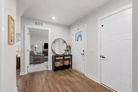 Entry Way - 174 Olivia Dr, Monaca, PA 15061 photo 4 of 5