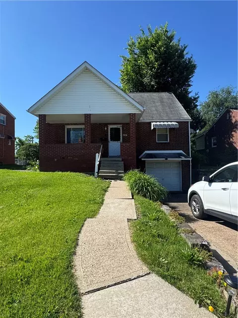 1128 Mckinley Dr, Clairton, PA 15025