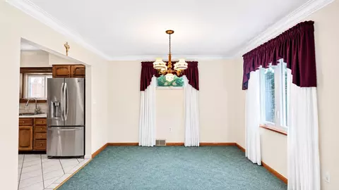 Dining - 377 Orr Ave, Apollo, PA 15613 photo 1 of 1