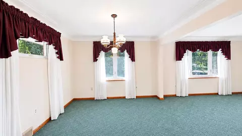 Living - 377 Orr Ave, Apollo, PA 15613 photo 4 of 4