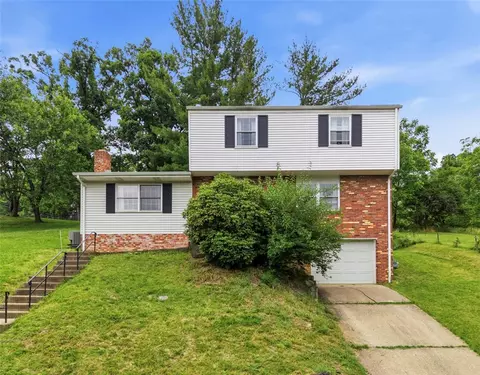 386 Old Gilkeson Rd, Pittsburgh, PA 15228