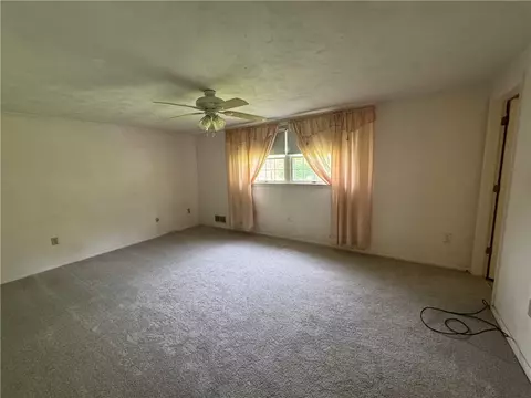 Bedroom - 2410 Willow Dr, Export, PA 15632 photo 3 of 4
