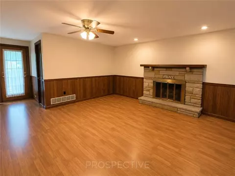Living - 2410 Willow Dr, Export, PA 15632 photo 2 of 4