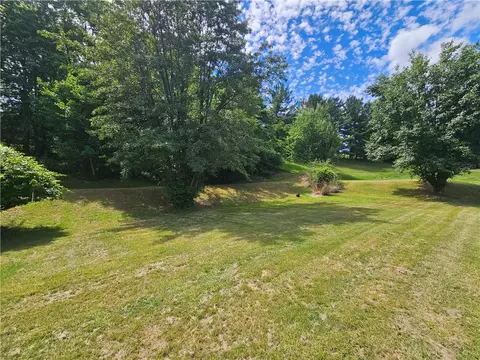 Exterior - 2410 Willow Dr, Export, PA 15632 photo 4 of 8