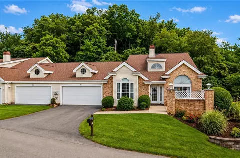 501 Sheridan Ln, Export, PA 15632