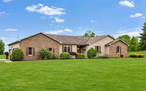 244 W Beechwood Rd, Bessemer, PA 16112