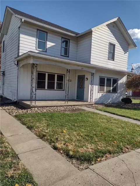 239 Kay St, Wampum, PA 16157
