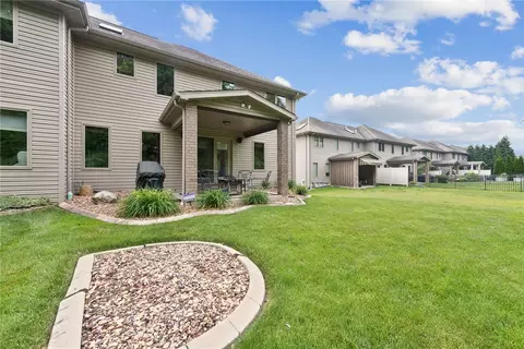 Exterior - 8409 Delaware Ave, Irwin, PA 15642 photo 8 of 8