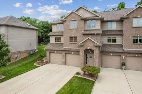 8409 Delaware Ave, Irwin, PA 15642