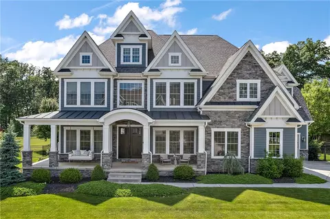 665 Chilliwack Ln, Mars, PA 16046