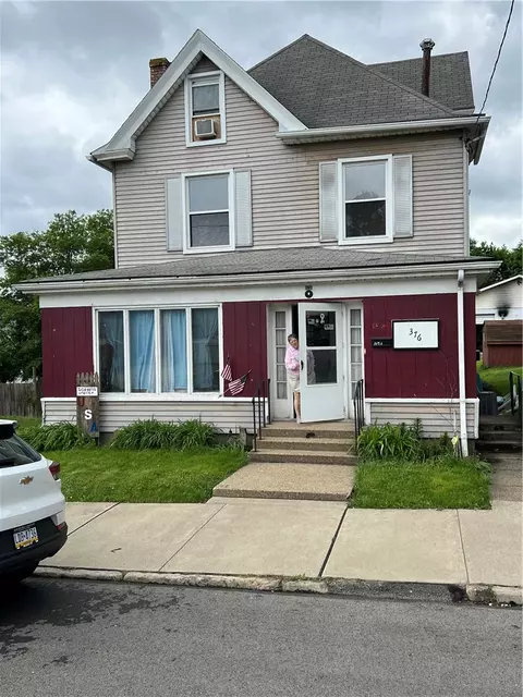 376 Vermont Ave, Rochester, PA 15074