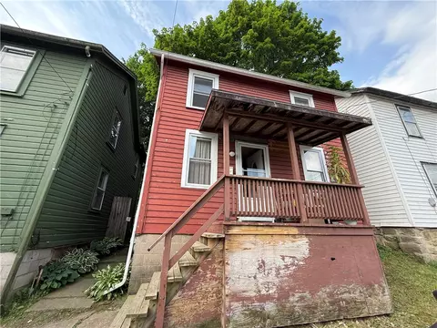 1345 New St, Franklin, PA 16323