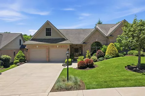 134 Green Commons Dr, Pittsburgh, PA 15243
