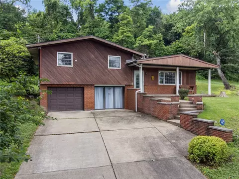 108 Centralia Ave, Wall, PA 15148
