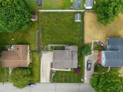View/Area - 3 Dover Rd, Irwin, PA 15642 photo 2 of 4