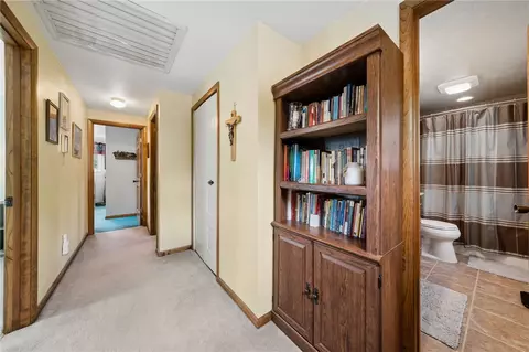 Entry Way - 3 Dover Rd, Irwin, PA 15642 photo 4 of 4