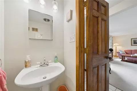 Bath - 3 Dover Rd, Irwin, PA 15642 photo 1 of 3