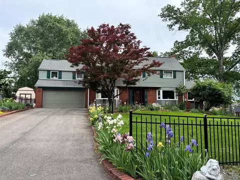 203 Glenfield, Pittsburgh, PA 15235