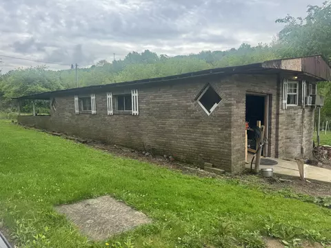 217 Bauder Ml, Harmony, PA 16037