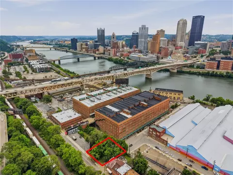 0 E Carson St, Pittsburgh, PA 15203