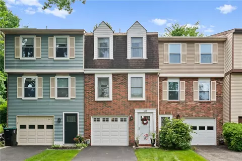 545 Winesap Ct, Bridgeville, PA 15017