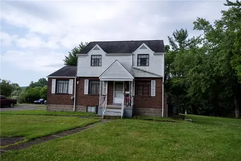 44 Forest Grove Rd, Coraopolis, PA 15108