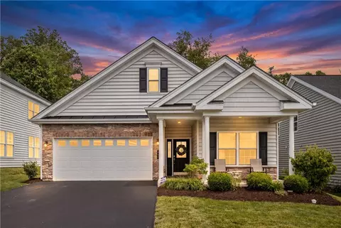 153 Summer Seat Ln, Pittsburgh, PA 15237
