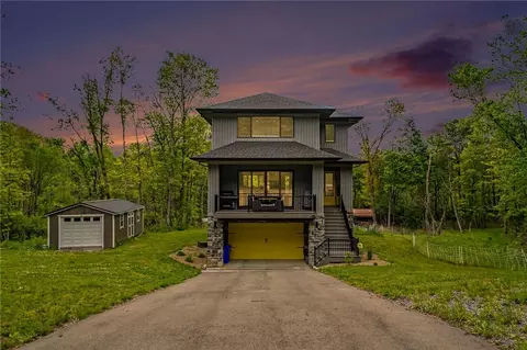 111 Church Ln, Beaver Falls, PA 15010