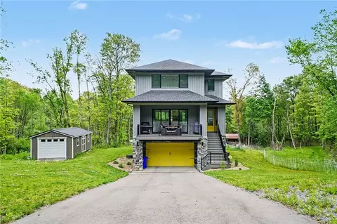 111 Church Ln, Beaver Falls, PA 15010