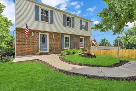 202 Windy Hill Dr, Coraopolis, PA 15108