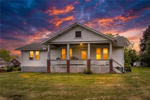 103 Seibert Rd, Coraopolis, PA 15108