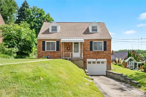 927 Edward Dr, Pittsburgh, PA 15227