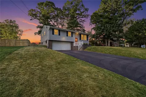503 Greenwood Drive Ext, Cranberry Township, PA 16066