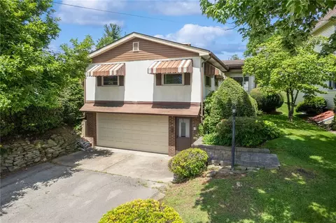 520 Pittsburgh St, Mars, PA 16046