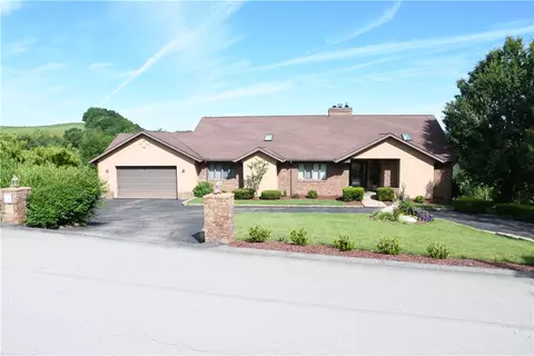 4050 Adelaide Hls, Connellsville, PA 15425