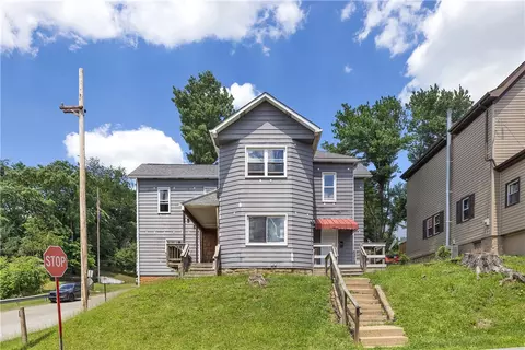 802 Spruce St, Rochester, PA 15074