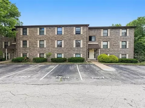 7509 Penn Bridge Ct, Pittsburgh, PA 15221