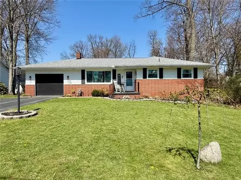 20 W Meyer, New Castle, PA 16105