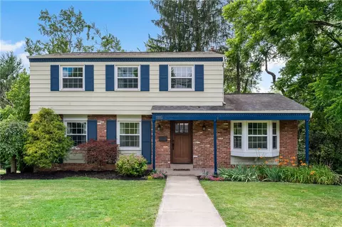 1185 Satellite Cir, Pittsburgh, PA 15241