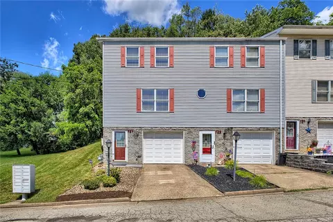 727 Dithridge St, Jeannette, PA 15644