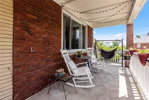 Exterior - 17 E Willock Rd, Pittsburgh, PA 15227 photo 2 of 6