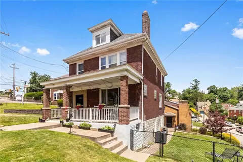 Exterior - 17 E Willock Rd, Pittsburgh, PA 15227 photo 4 of 6