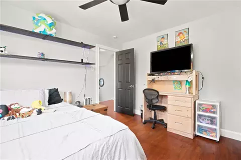 Bedroom - 17 E Willock Rd, Pittsburgh, PA 15227 photo 3 of 7