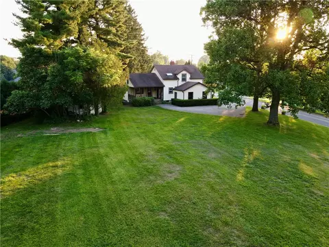 268 Holyoke Rd, Butler, PA 16001
