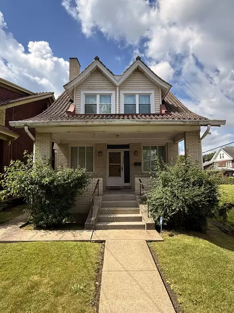 5528 Hampton St, Pittsburgh, PA 15206